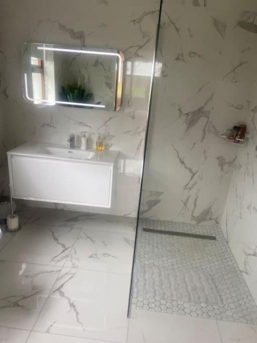 Modern Apartment At Croagh Patrick ويستبورت المظهر الخارجي الصورة